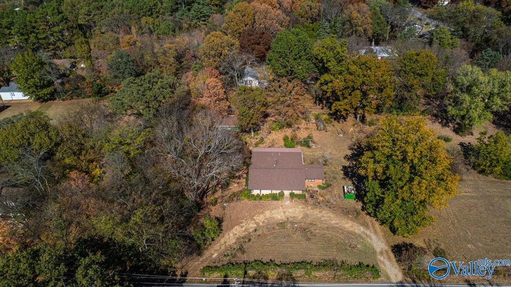 1211 Blevins Gap Road Se, Huntsville, AL 35802 MLS 21847182