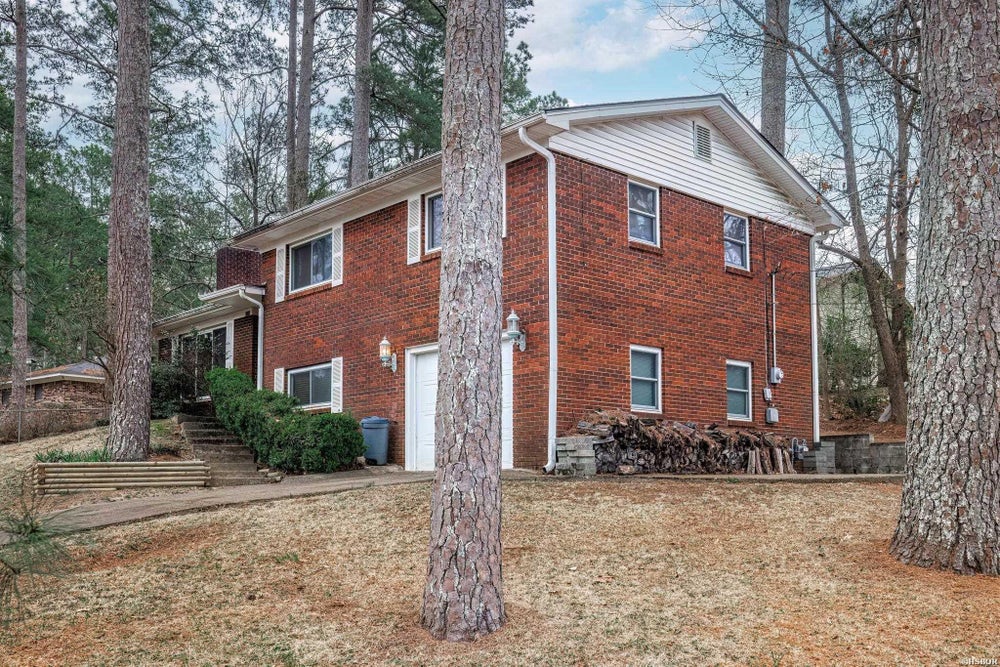1535 Pine Manor Drive Arkadelphia AR 71923 MLS# 146626 Coldwell 1535 Pine Manor Drive Arkadelphia AR 71923 MLS# 146626 Coldwell