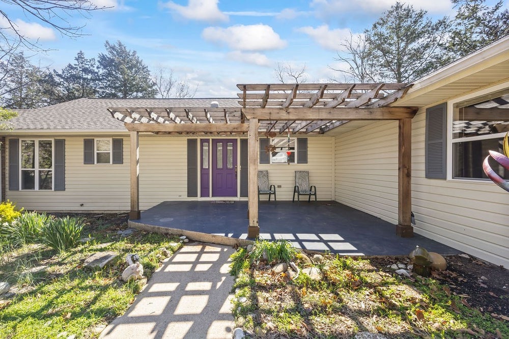 92 Table Rock Drive, Holiday Island, AR 72631 MLS 1270711 Coldwell