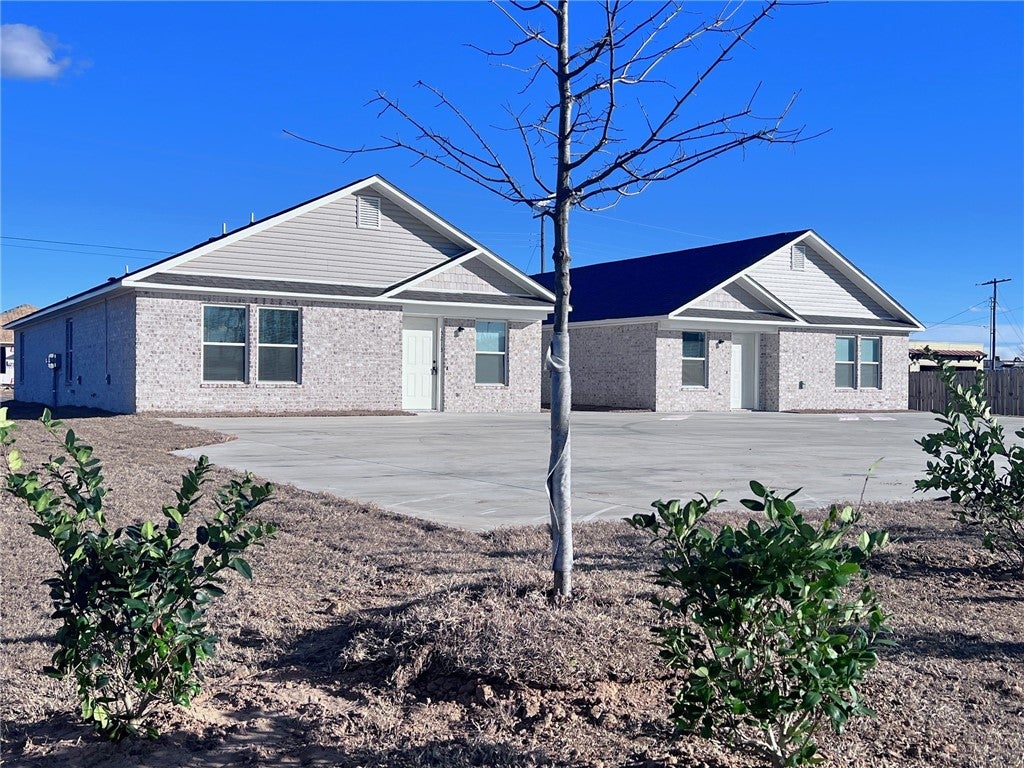 5211 S 32nd Street, Fort Smith, AR 72903 - MLS# 1334015 - Coldwell Banker
