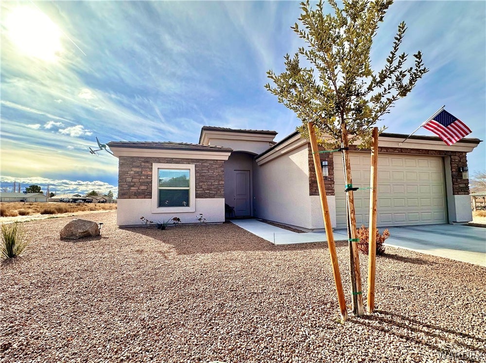 7898 E Monte Tesoro Drive, Kingman, AZ 86401 MLS 014959 Coldwell