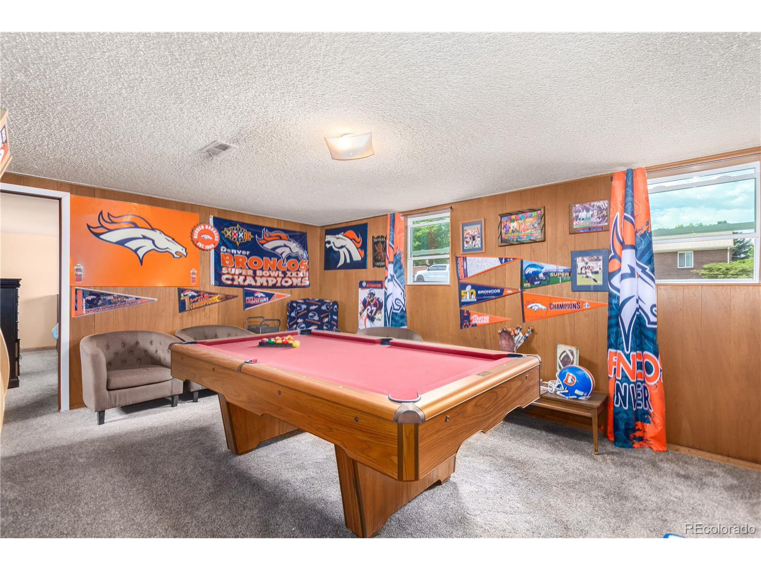 denver broncos pool table