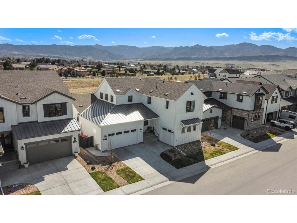 9194 Star Fall Cir, Littleton, CO 80125 - MLS# 2290475 - Coldwell Banker