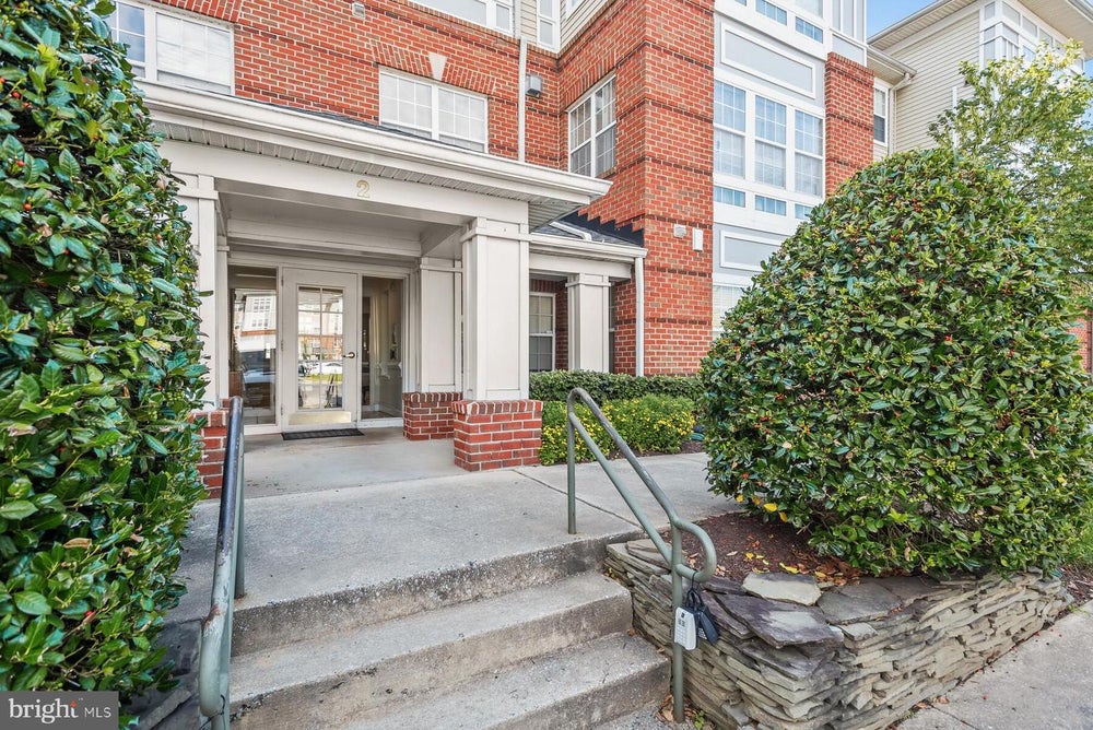 2 Cameron Grove Blvd 304, Upper Marlboro, MD 20774 MLS MDPG2084176