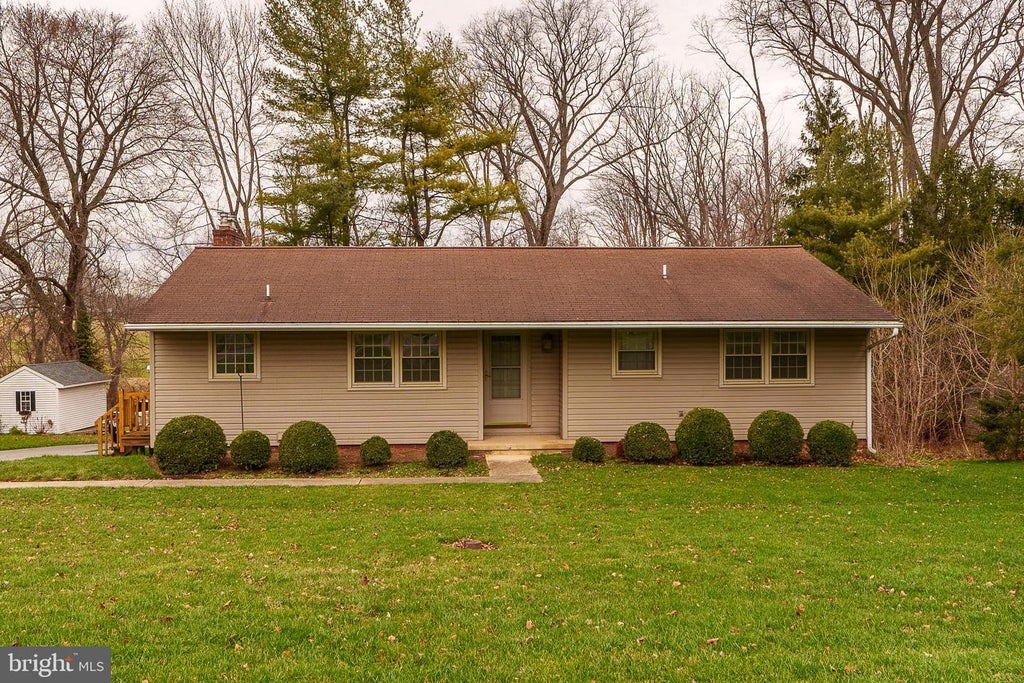 1233 Penn Grant Rd, Lancaster, PA 17602 - MLS# PALA2062206 