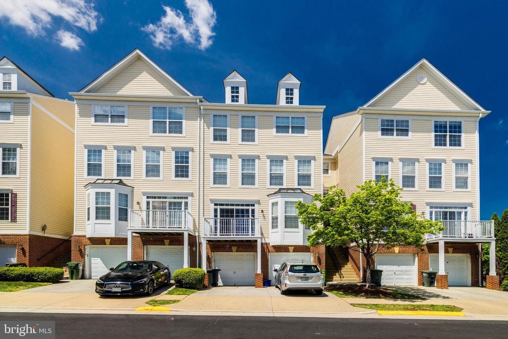 2514 Pascal Pl #205, Herndon, VA 20171 - MLS# VAFX2177548 - Coldwell Banker