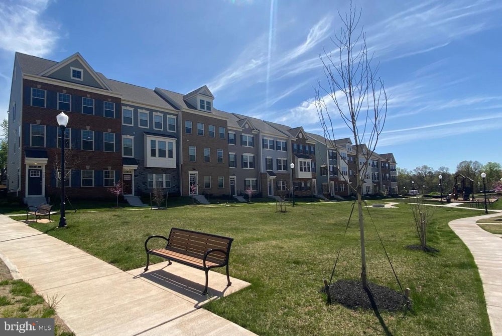 9320 Barnes Loop, Manassas, VA 20110 MLS VAMN2004300 Coldwell Banker