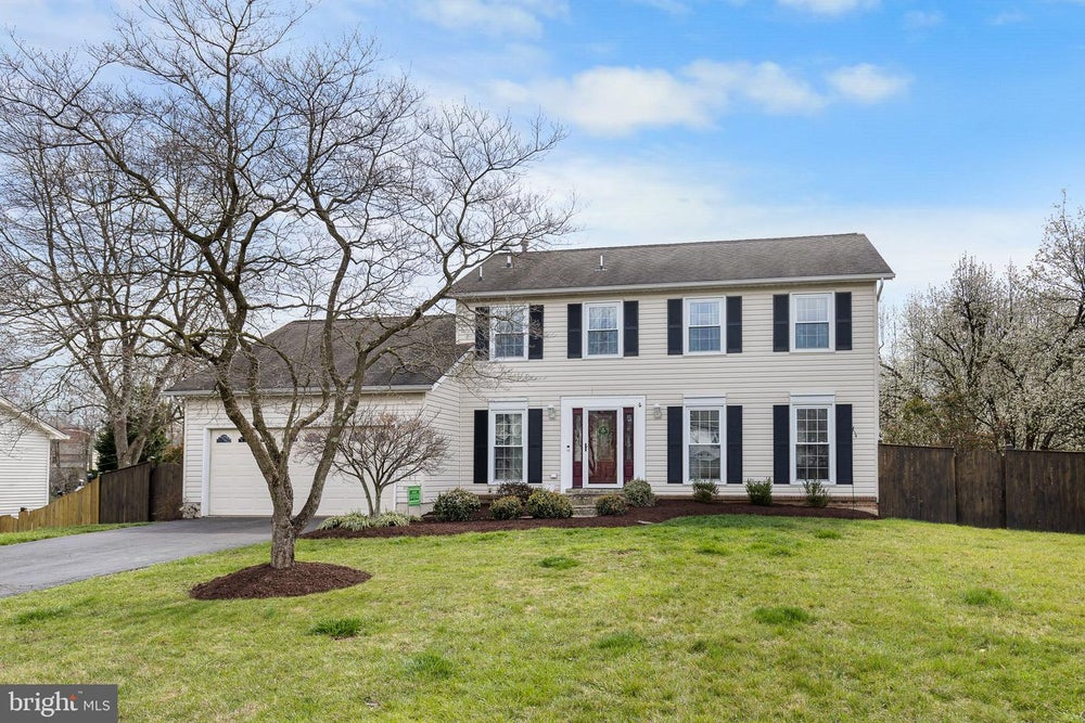 10228 Ginny Way, Manassas, VA 20110 MLS VAMN2006076 Coldwell Banker