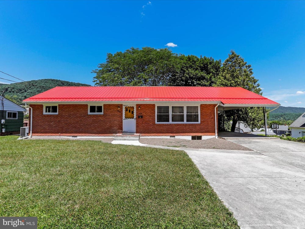 210 D St, Keyser, WV 26726 MLS WVMI2002732 Coldwell Banker