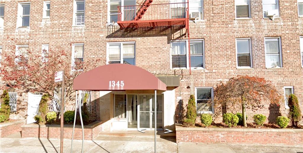 1345 East 4th St Unit 2C  