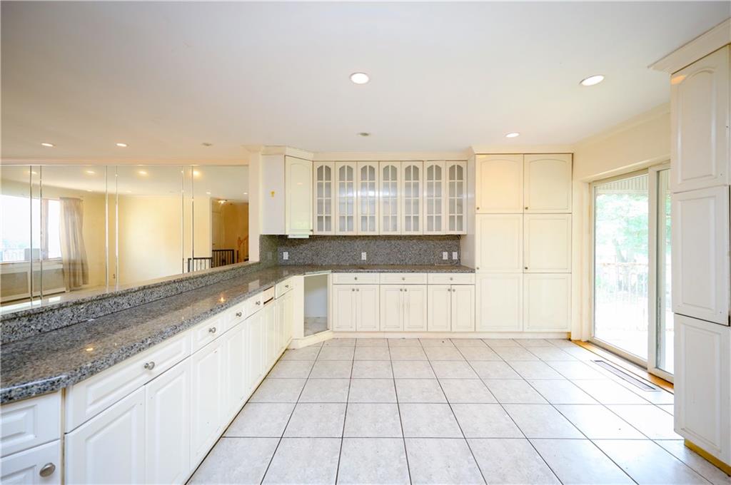 Listing view 3