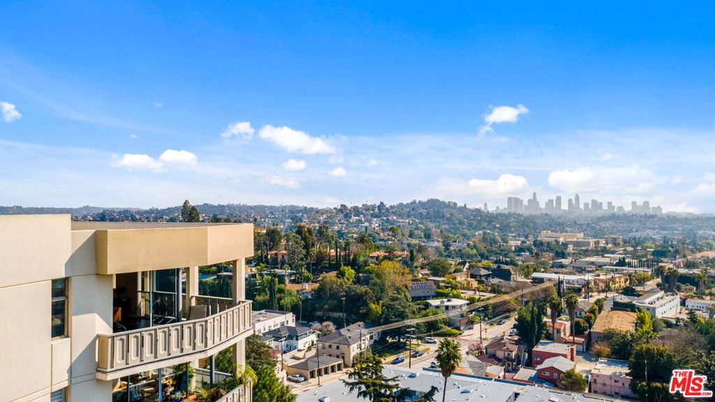 Los Feliz, Los Angeles Luxury Real Estate - Homes for Sale