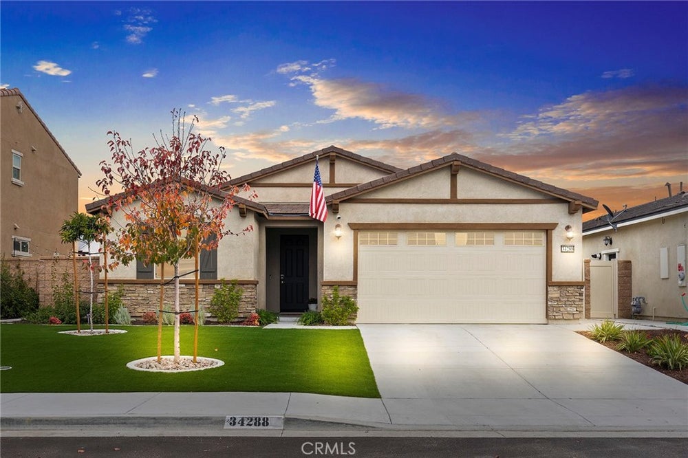 34288 Bloomington Drive, Murrieta, CA 92563 MLS SW24003959