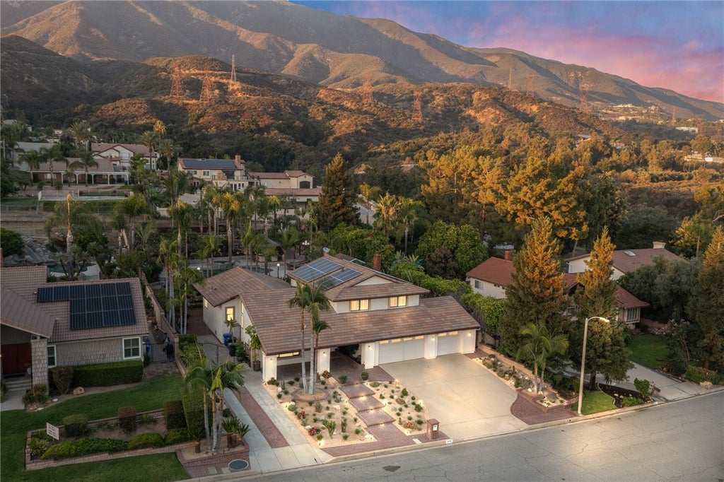 Luxury mountain view homes for sale in Rancho Cucamonga, California