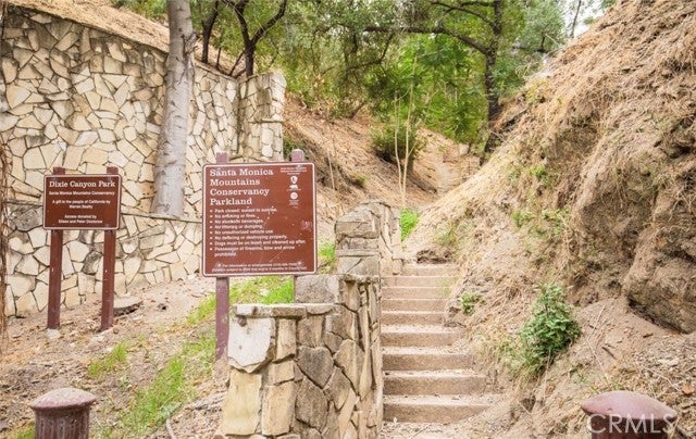 Dixie Canyon Park