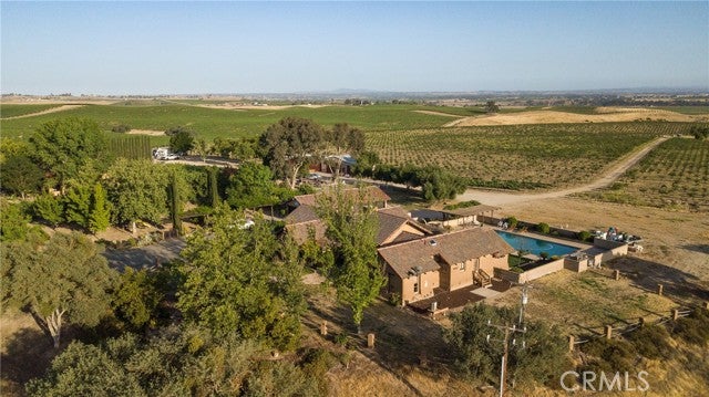 Tasting Room Four Sisters Winery Paso 2995 Pleasant Road, San - Main Image