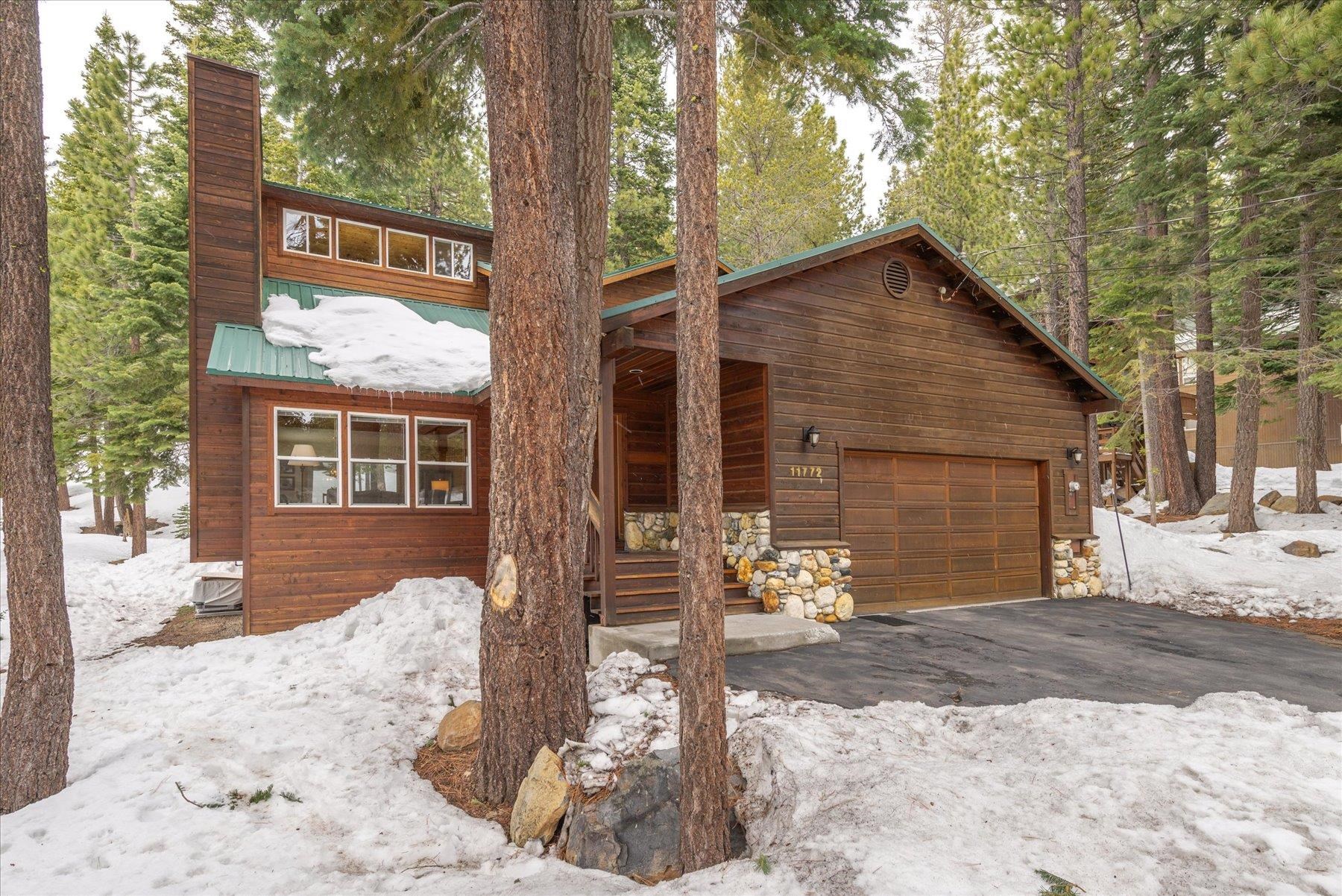 11772 Brookstone Drive Truckee CA 96161 MLS 20240355