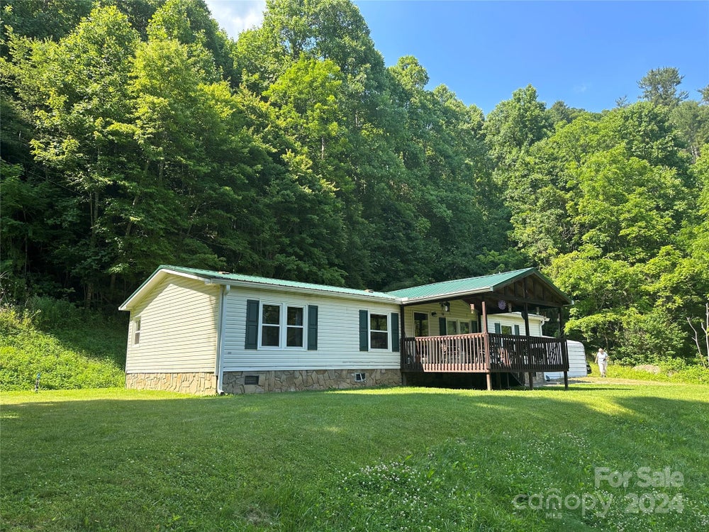 496 Roaring Fork Road, Hot Springs, NC 28743 - MLS# 4156635 - Coldwell ...