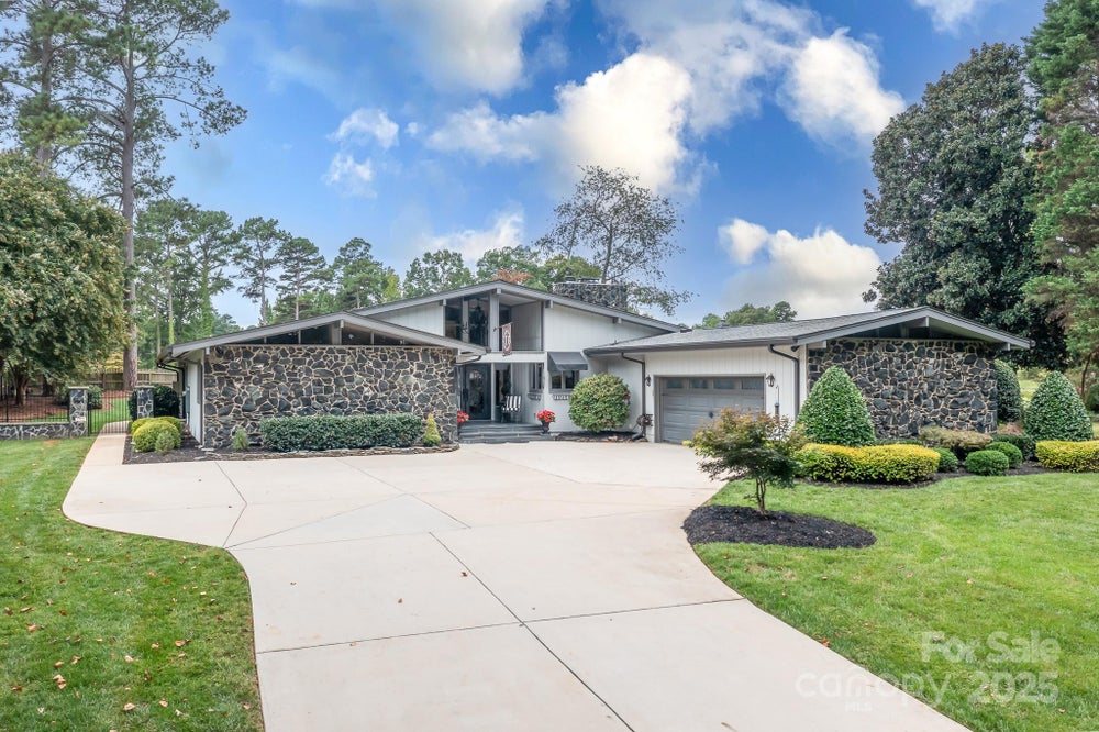 3125 Lake Shore Road S, Denver, NC 28037 - MLS# 4304113 - Coldwell Banker
