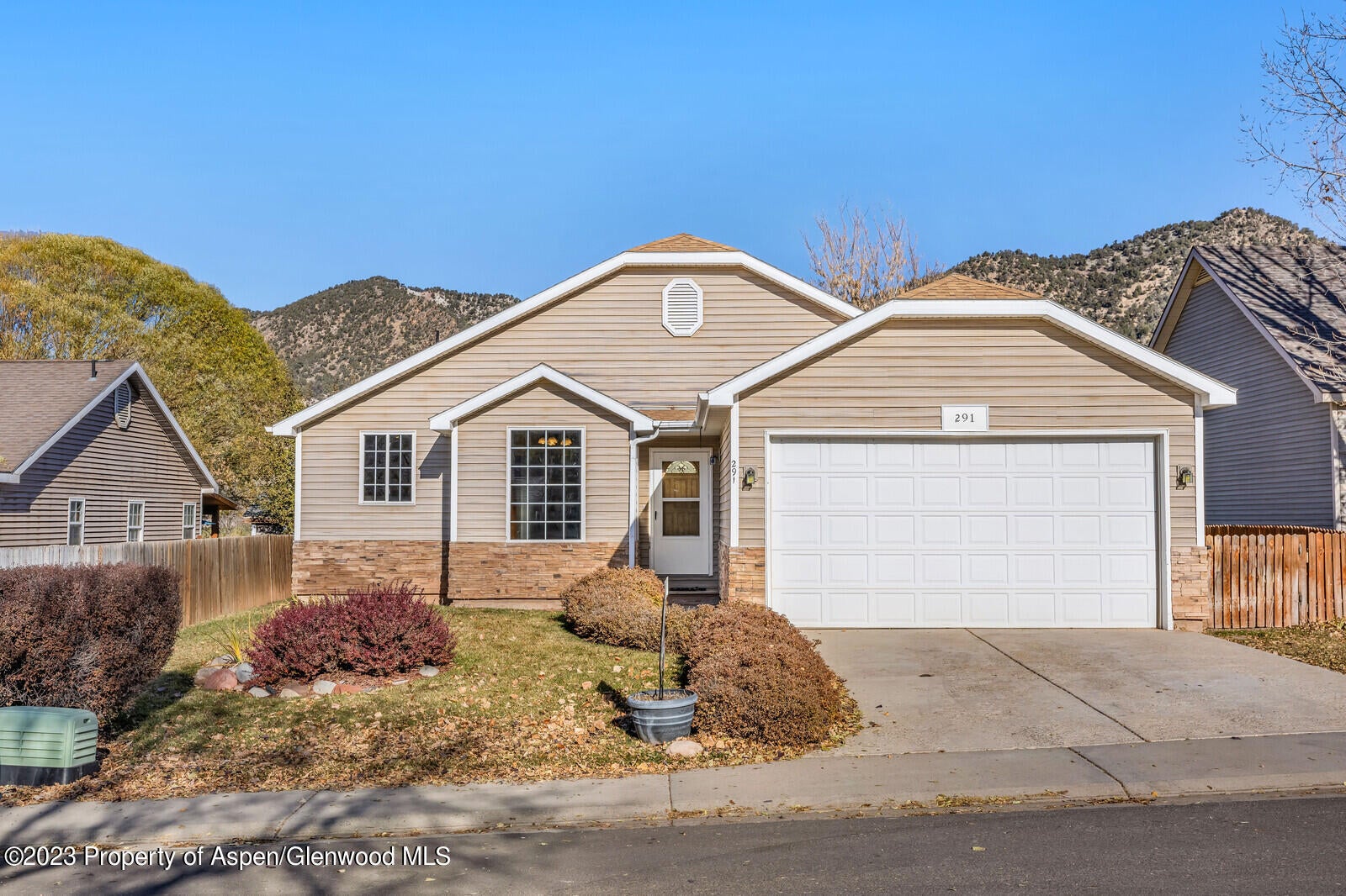 39 Spur Drive, New Castle, CO 81647