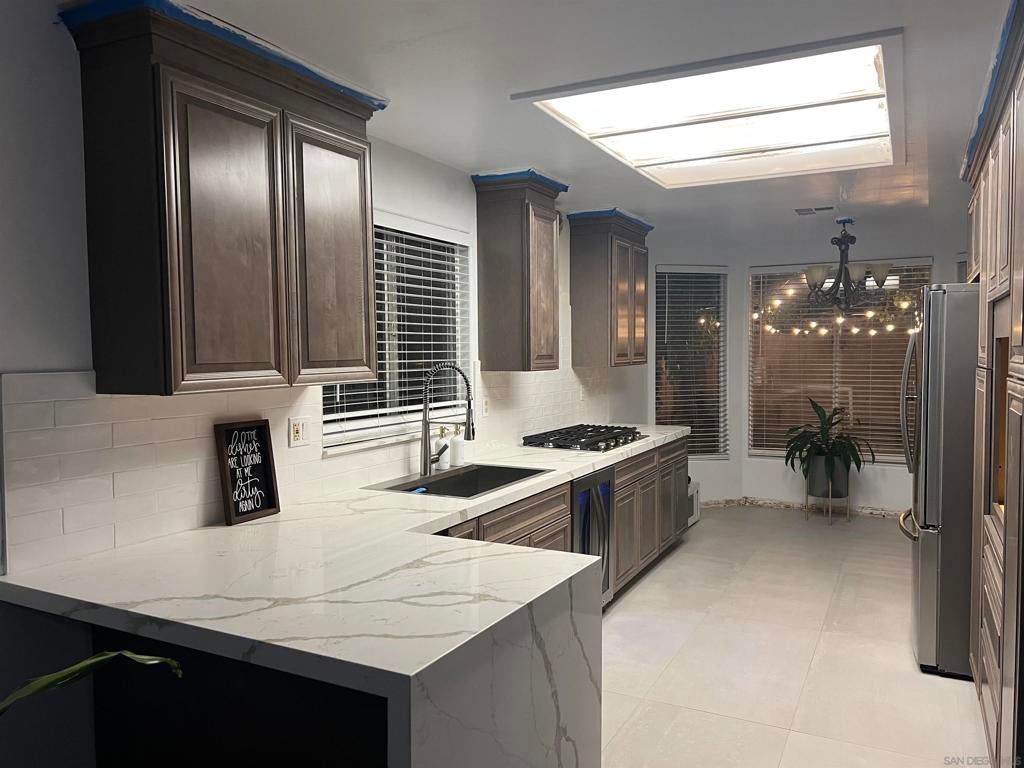 Bakersfield Garage Matttroy