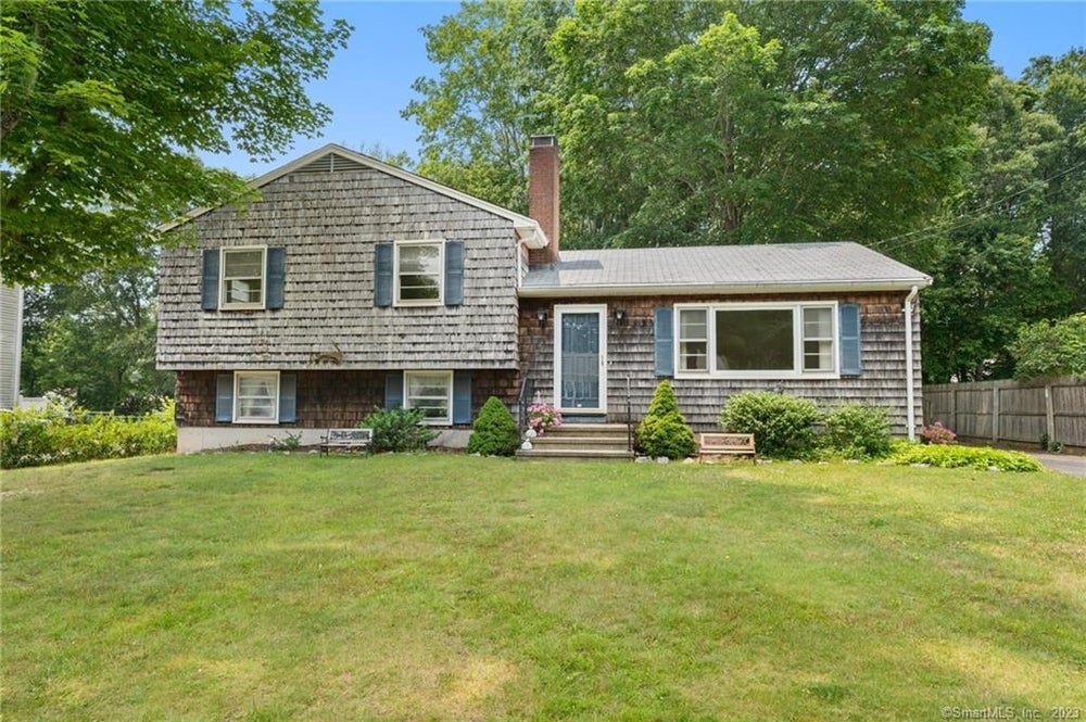 13 Robbins Avenue, Old Lyme, CT 06371 MLS 170581903 Coldwell Banker