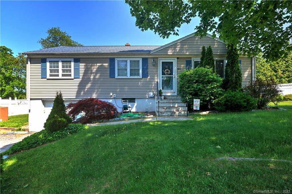 101 Jessie Drive West Haven CT 06516 MLS 170584204 Coldwell