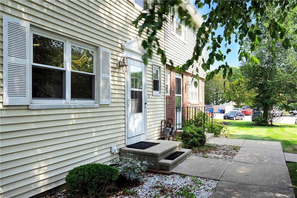 76 East Gate Lane 76, Hamden, CT 06514 MLS 170596910 Coldwell Banker