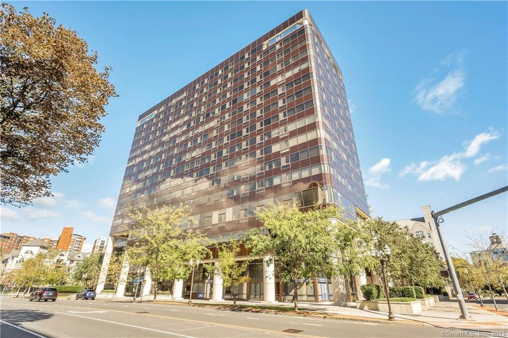 127 Greyrock Place 1707, Stamford, CT 06901 MLS 170604761