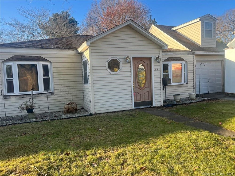 24 Woodlawn Avenue, Waterford, CT 06385 MLS 170613822 Coldwell Banker