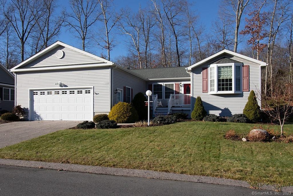 26 Looking Glass Circle, Montville, CT 06382 MLS 170614760