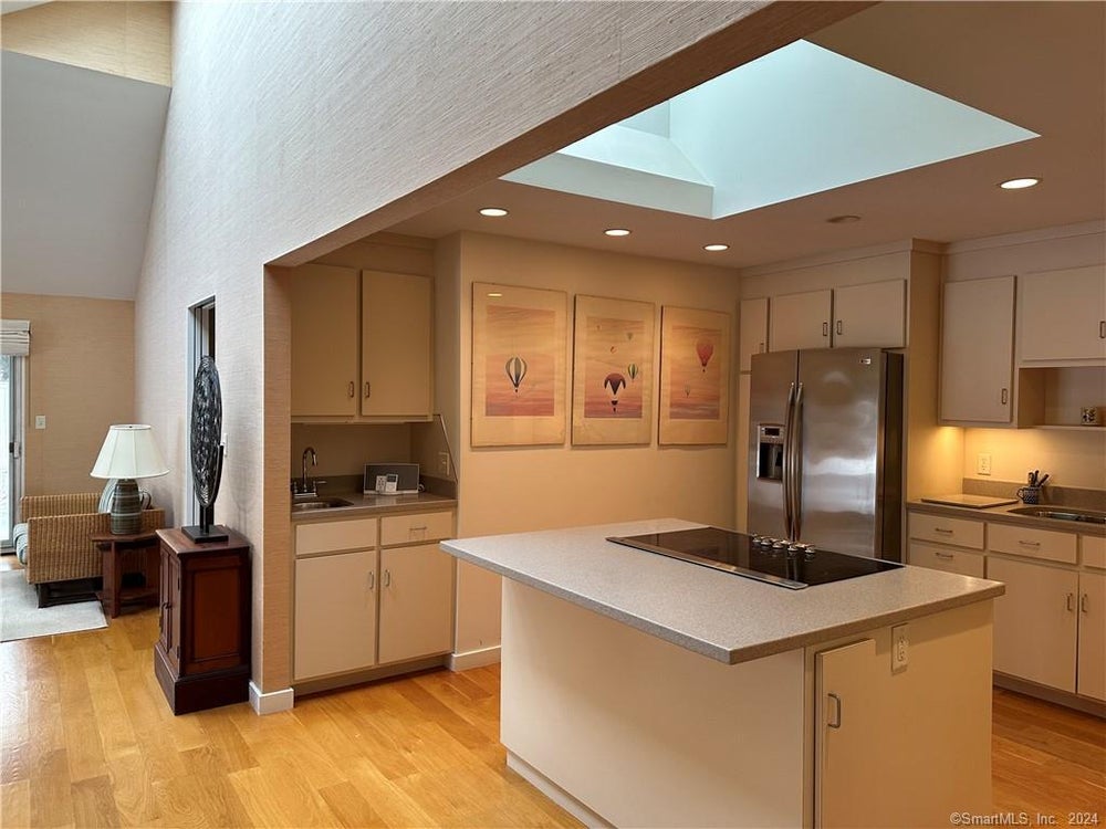 20 Mountain Spring Road, Farmington, CT 06032 MLS 170622207