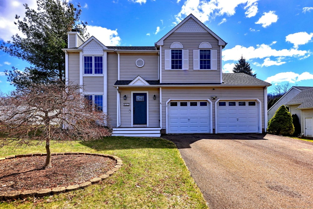 41 Doral Farms Road, North Branford, CT 06471 MLS 24005853