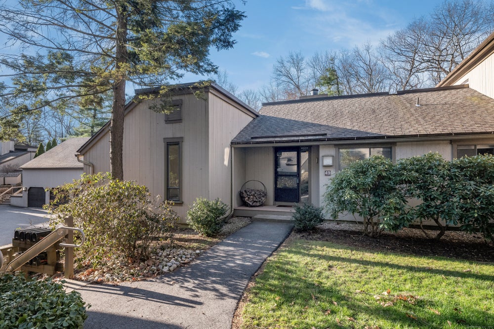 49 Mallard Drive, Farmington, CT 06001 MLS 24008555 Coldwell Banker