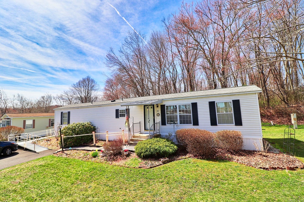 24 North Lakeside Drive, Plymouth, CT 06786 MLS 24009410 Coldwell