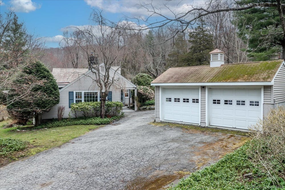 4 Peck Lane, Bethel, CT 06801 MLS 24011825 Coldwell Banker