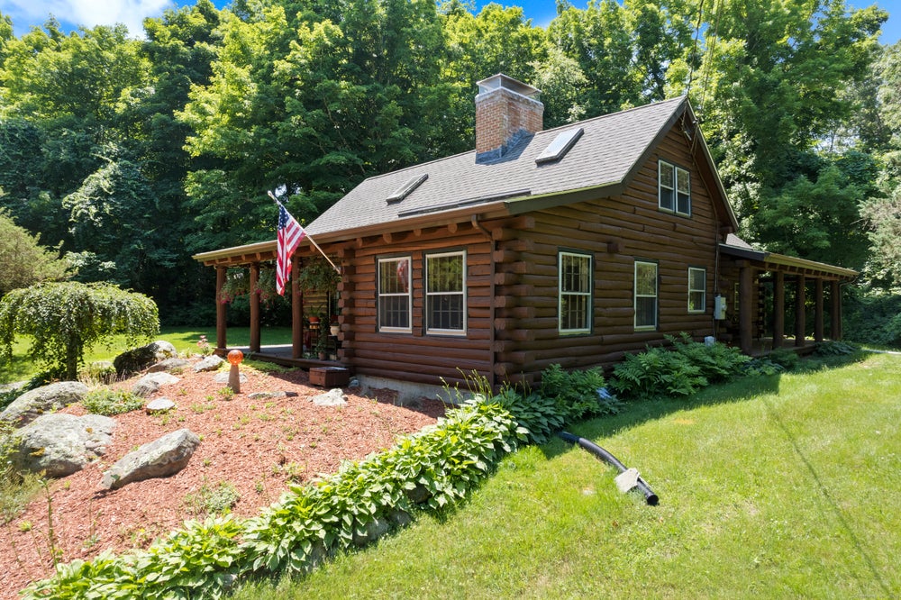 2152 Boston Post Road, Old Lyme, CT 06371 MLS 24028242 Coldwell