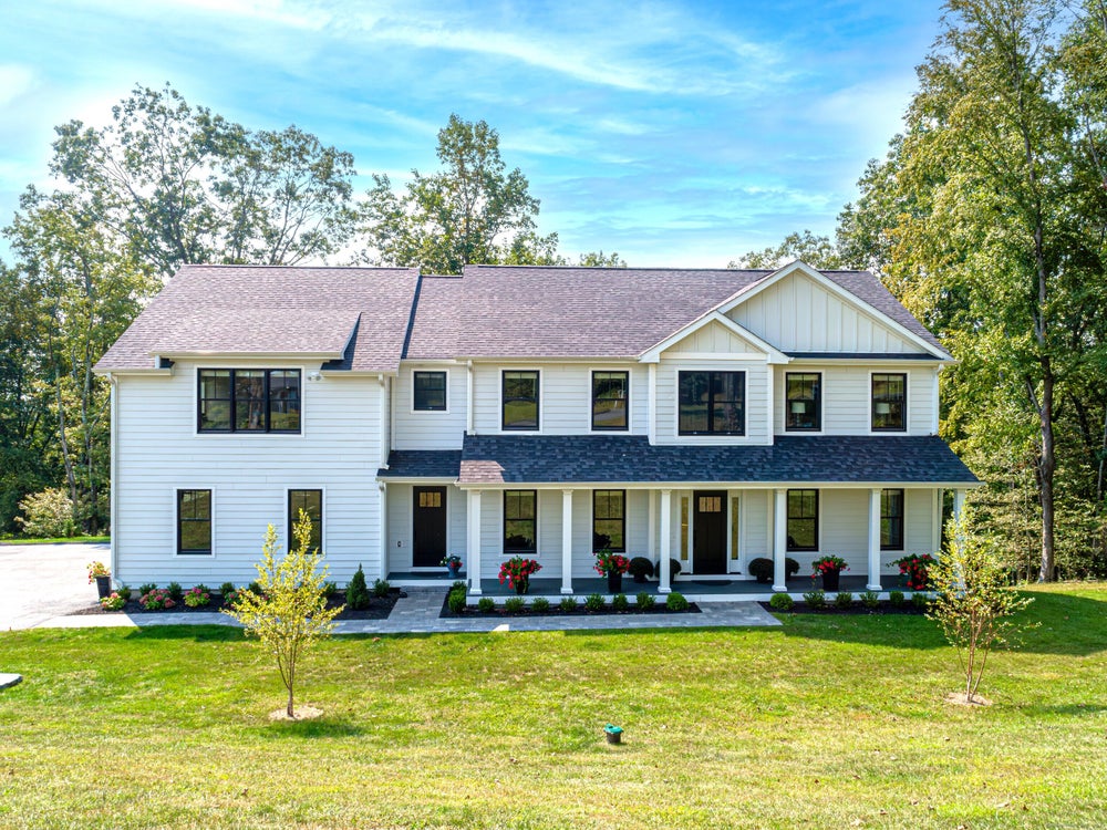 24 Hunting Ridge Road, Brookfield, CT 06804 - MLS# 24082010 - Coldwell ...
