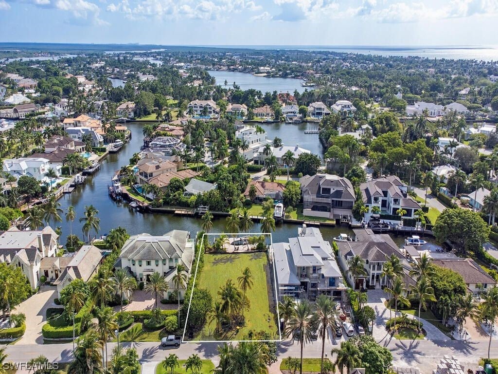 688 21st Ave. S, Naples — Aqualane Canal Lot photo 6