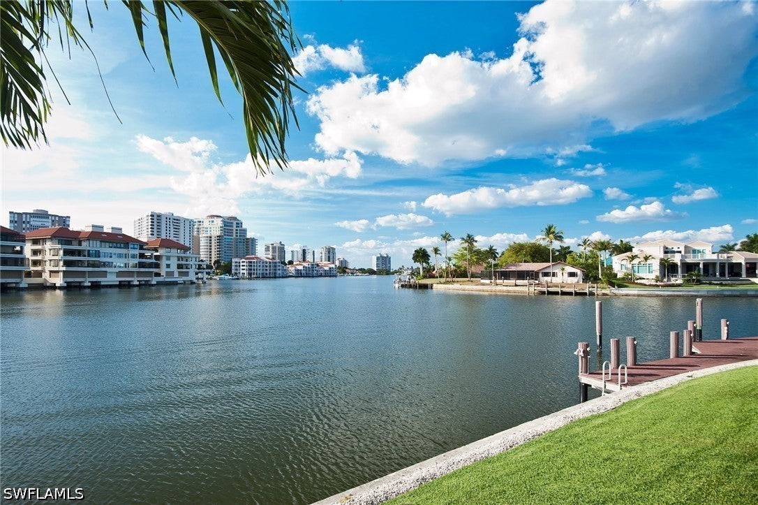 303 Turtle Hatch Rd., Naples — Park Shore Bay Lot