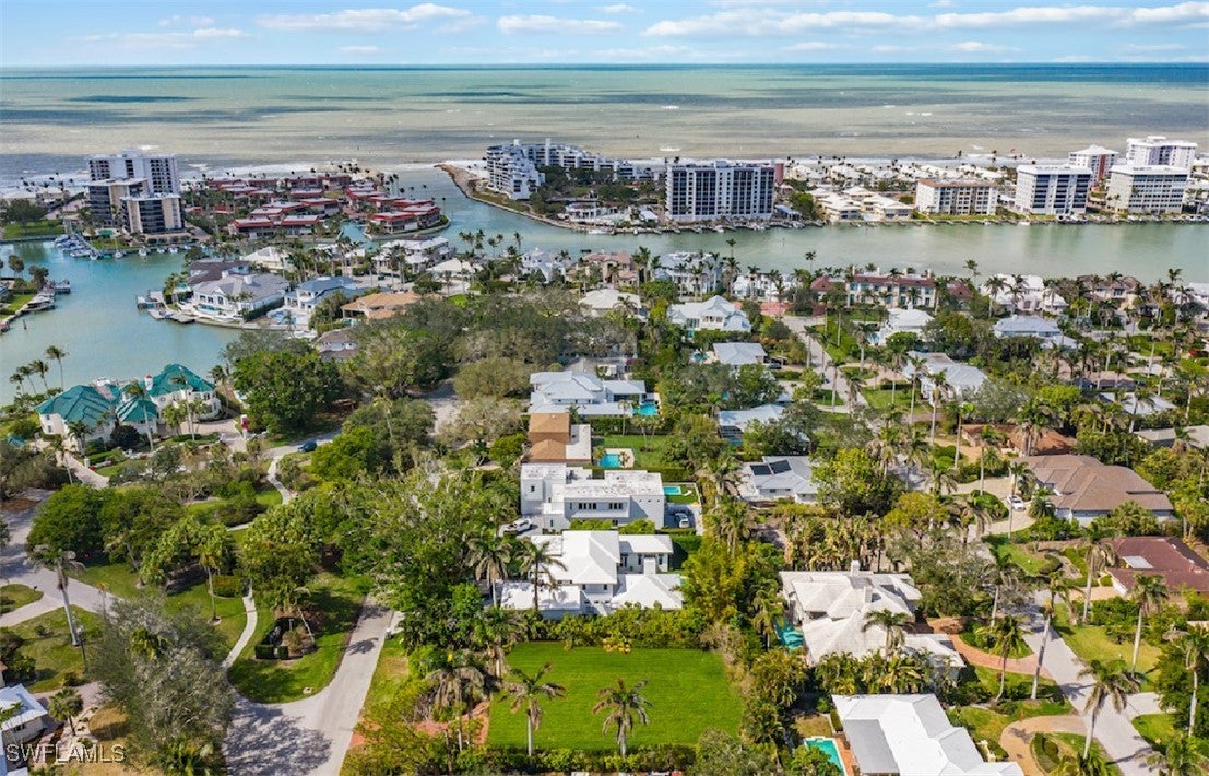 421 Bow Line Dr., Naples — Moorings Homesite photo 4