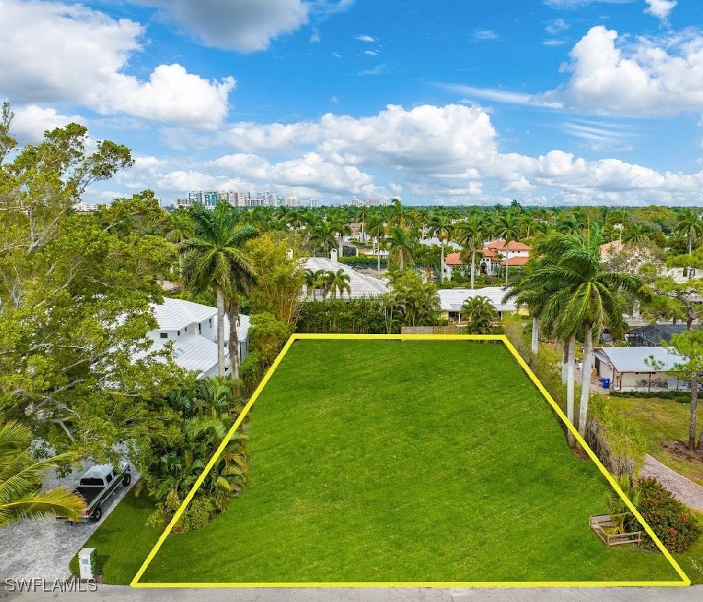 421 Bow Line Dr., Naples — Moorings Homesite photo 5