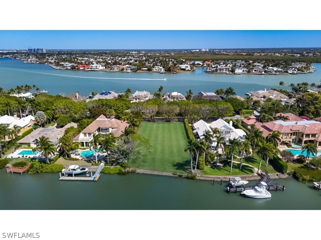 980 Galleon Dr., Naples — Port Royal Bay Lot photo 2