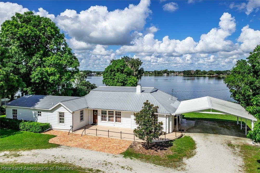 25 Dasher Road, Lake Placid, FL 33852 - MLS# 318849 - Coldwell Banker