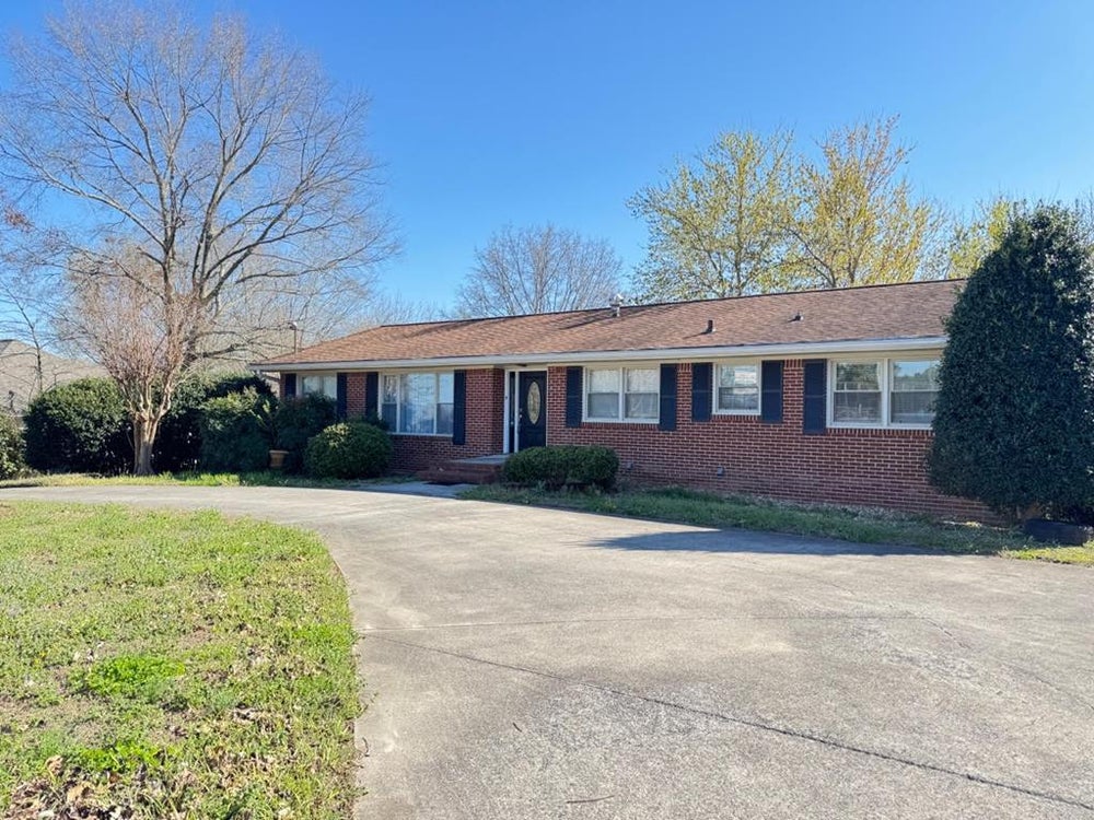 1103 Manly Street, Dalton, GA 30720 - MLS# 135092 - Coldwell Banker