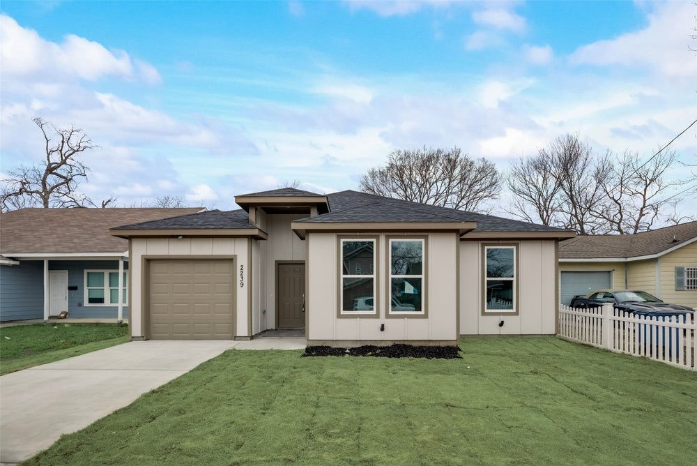 2239 Moffatt Avenue, Dallas, TX 75216 MLS 20530768 Coldwell Banker