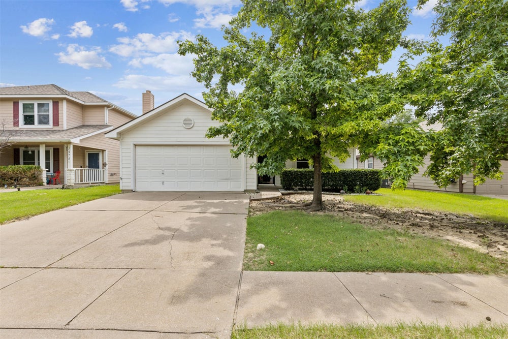 1576 Wildflower Drive, Waxahachie, TX 75165 MLS 20637513 Coldwell