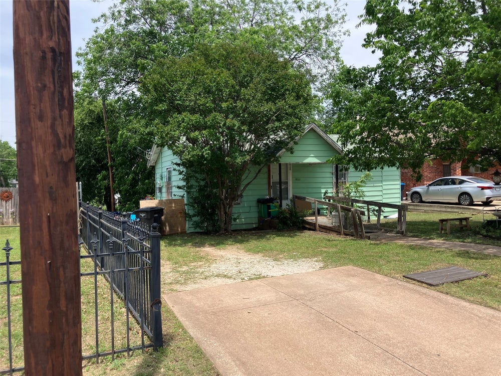1 bedroom home for sale in Fort Worth, TX