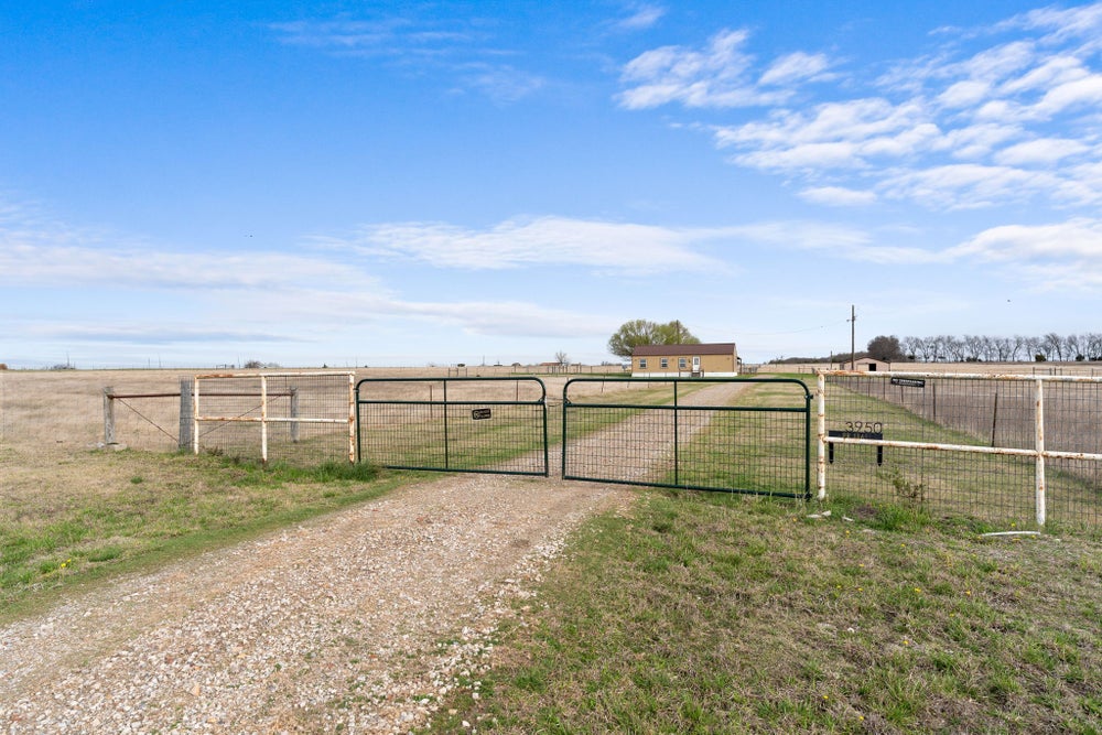 3950 Private Road 1161, Leonard, TX 75452 - MLS# 21210880 - Coldwell Banker