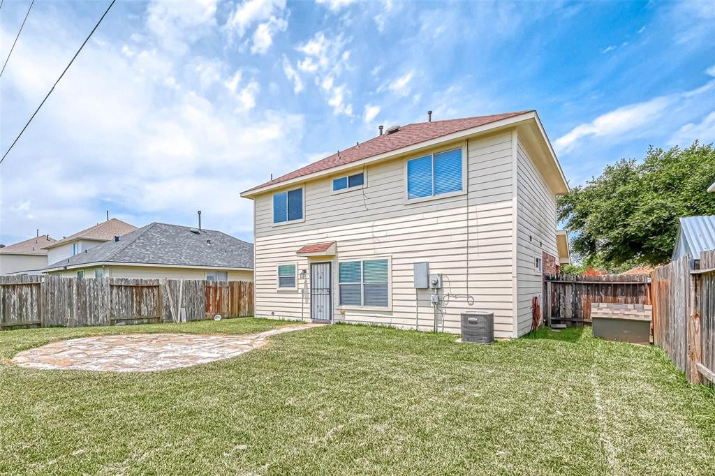 2614 Royal Blue Dr, Houston, TX 77088